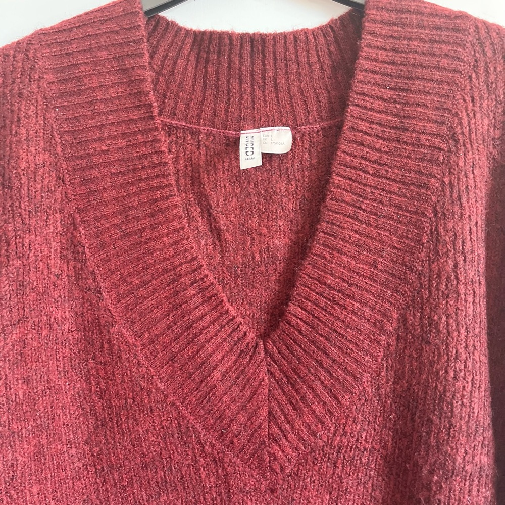 H&M Oversized Sweater. - Picture 6 of 6